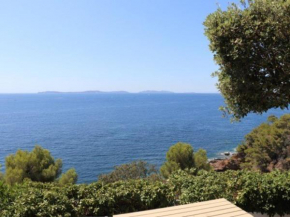 Belle villa à Cavalaire-sur-Mer avec piscine et vue mer - FR-1-100-228